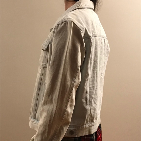 Light denim jacket - Picture 4 of 4